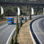  Varios camiones circulan en la AP-7 en La Jonquera, Girona, Cataluña