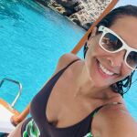 Nuria Roca y su posado en bañador en Menorca.