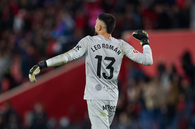Fútbol.- El portero español Leo Román renueva con el RCD Mallorca hasta 2030