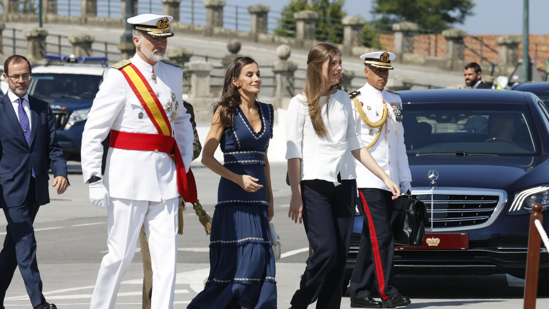 El look de la Reina Letizia como madre orgullosa.