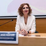 María Jesús Montero ofrece una clase magistral titulada 'Políticas económicas que transforman. Hechos frente a dogmas' en UMA
