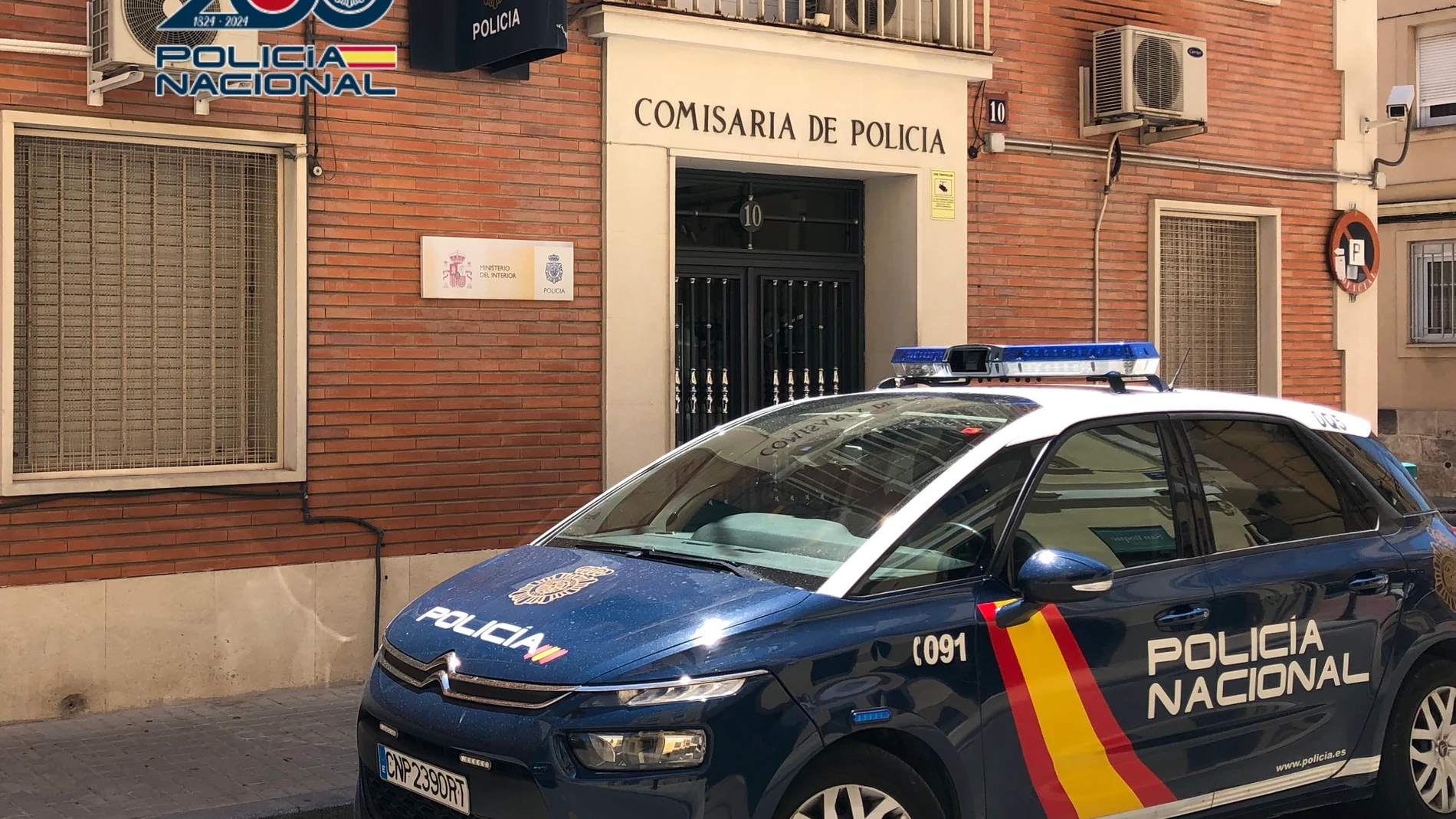 Detenido un profesor en Alcoy (Alicante) por robar 16 ordenadores del instituto por valor de 6.000 euros para venderlos en tiendas de segunda mano