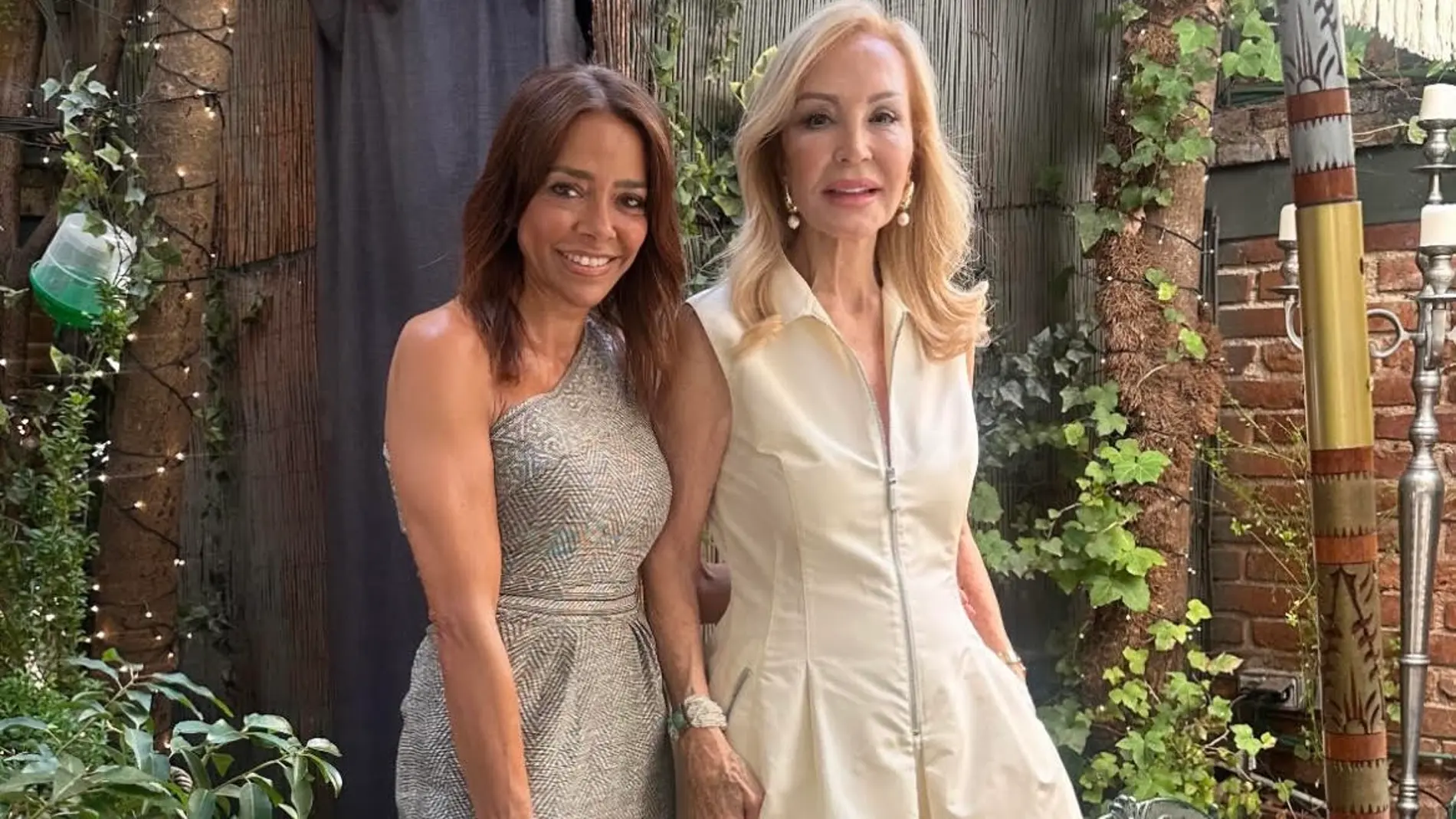 El look de Carmen Lomana para celebrar su santo.