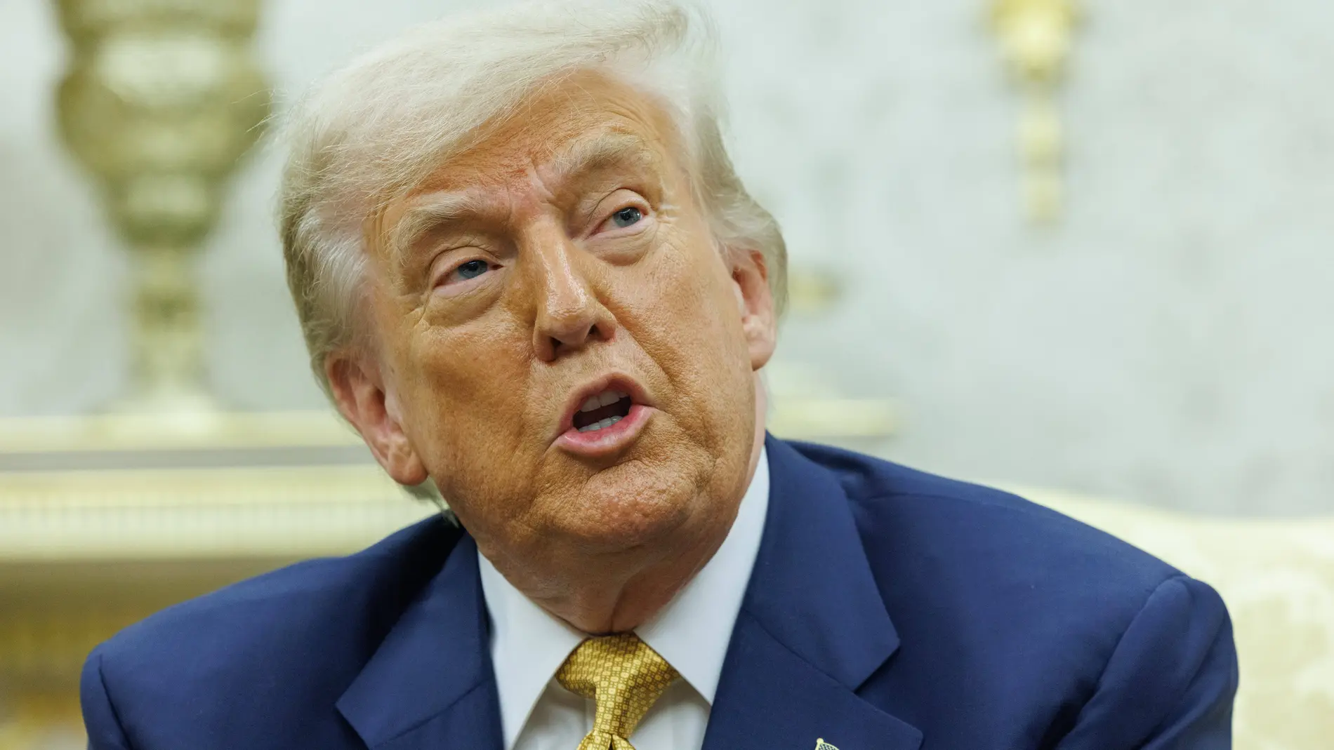 July 16, 2025, Washington, District Of Columbia, USA: United States President Donald J Trump gives remarks at he meets Prime Minister Crown Prince Salman bin Hamad Al-Khalifa of the Kingdom of Bahrain in the Oval Office of the White House in Washington, DC, US, on Wednesday, July 16, 2025 Europa Press/Contacto/Aaron Schwartz - Pool via CN 16/07/2025 ONLY FOR USE IN SPAIN