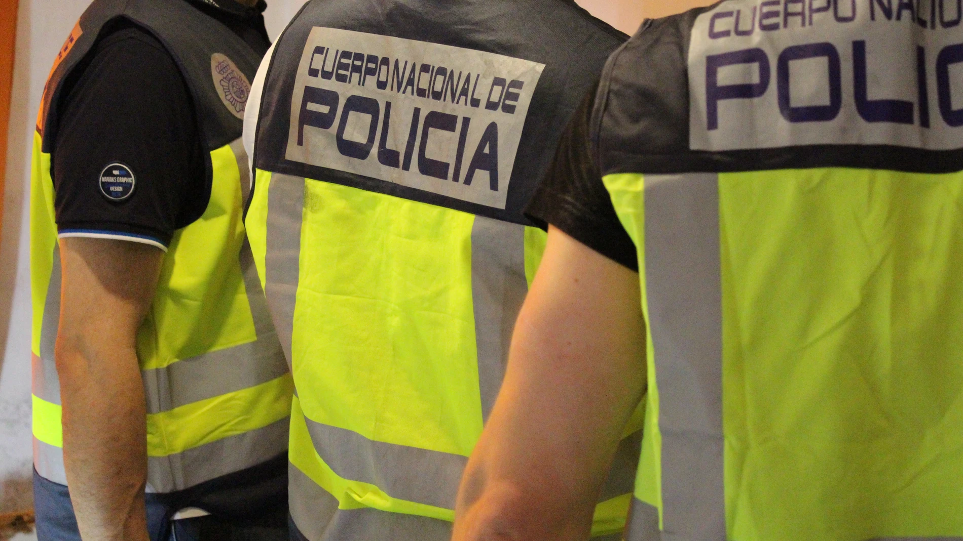 Agentes de Policía Nacional REMITIDA / HANDOUT por POLICÍA NACIONAL Fotografía remitida a medios de comunicación exclusivamente para ilustrar la noticia a la que hace referencia la imagen, y citando la procedencia de la imagen en la firma 18/07/2025