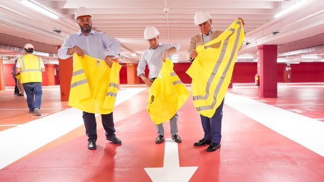 Carabante visita las obras del aparcamiento de EMT Madrid de plaza de España para su transformación en un nuevo ‘hub’ de movilidad