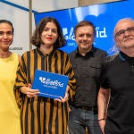 Eduardo Margareto / ICAL . Los autores (de I a D) Miriam Chacón, Laura Asensio, José Ignacio Gil y Carlos de Miguel, presentan el libro ‘Valladolid con carácter’, patrimonio gráfico de los rótulos de Valladolid