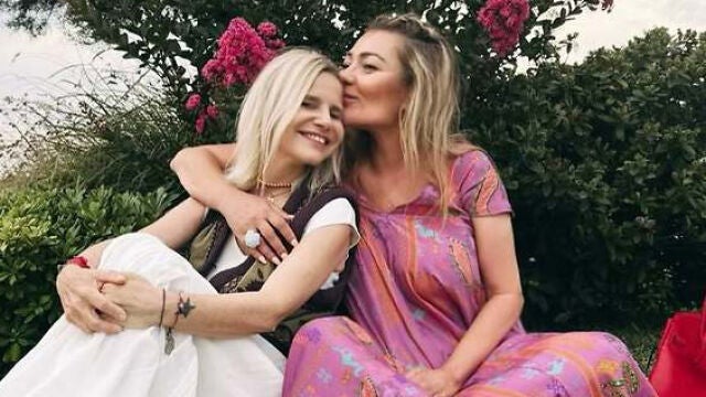 Eugenia Martínez de Irujo y Amaia Montero