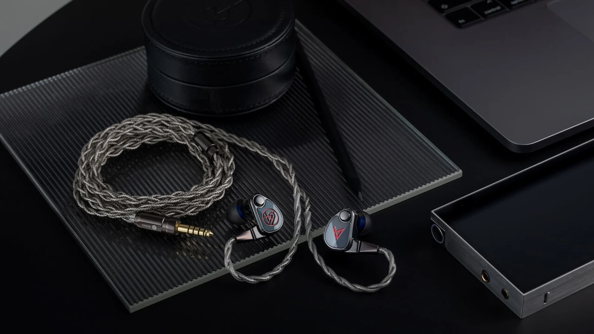 Astell & Kern sigue en su línea de hacer productos para bolsillos muy exclusivos