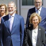 El Rey Felipe, muy pendiente de la Reina Sofía en su reaparición tras revelar el futuro de la Infanta Sofía