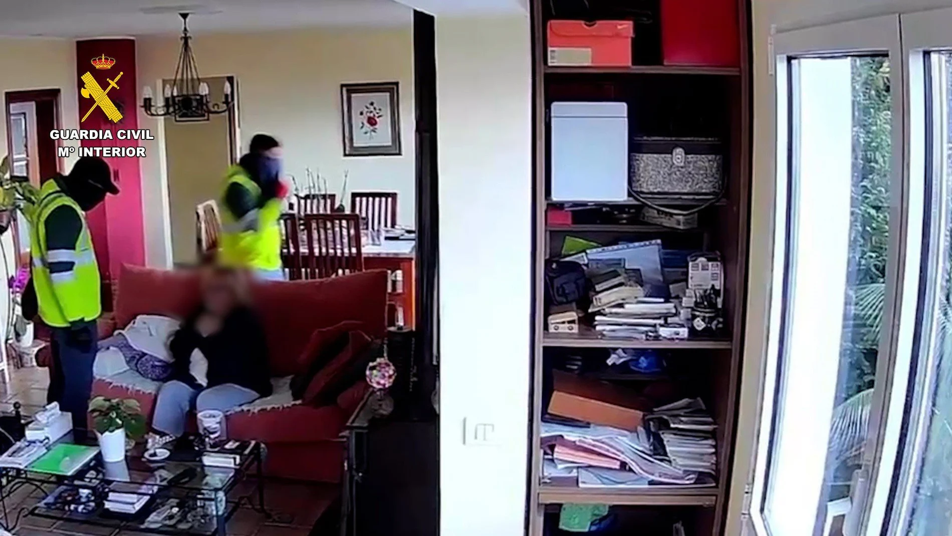 Robaban en casas aisladas de Tenerife vestidos de Guardia Civil: así operaba este grupo criminal