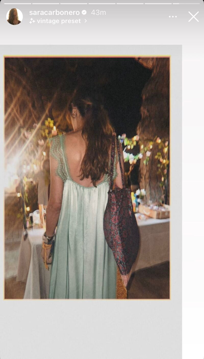 Sara Carbonero con vestido lencero.