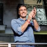 El presidente del Gobierno de España y secretario general del PSOE, Pedro Sánchez, agradece a sus votantes los resultados obtenidos en la jornada electoral de los comicios generales en la sede del Partido Socialista en la calle Ferraz, a 23 de julio de 2023