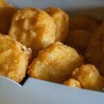 Receta de nuggets caserospara evitar los ultraprocesados ​​con los niños: crujientes y listos en 20 minutos en la freidora de air