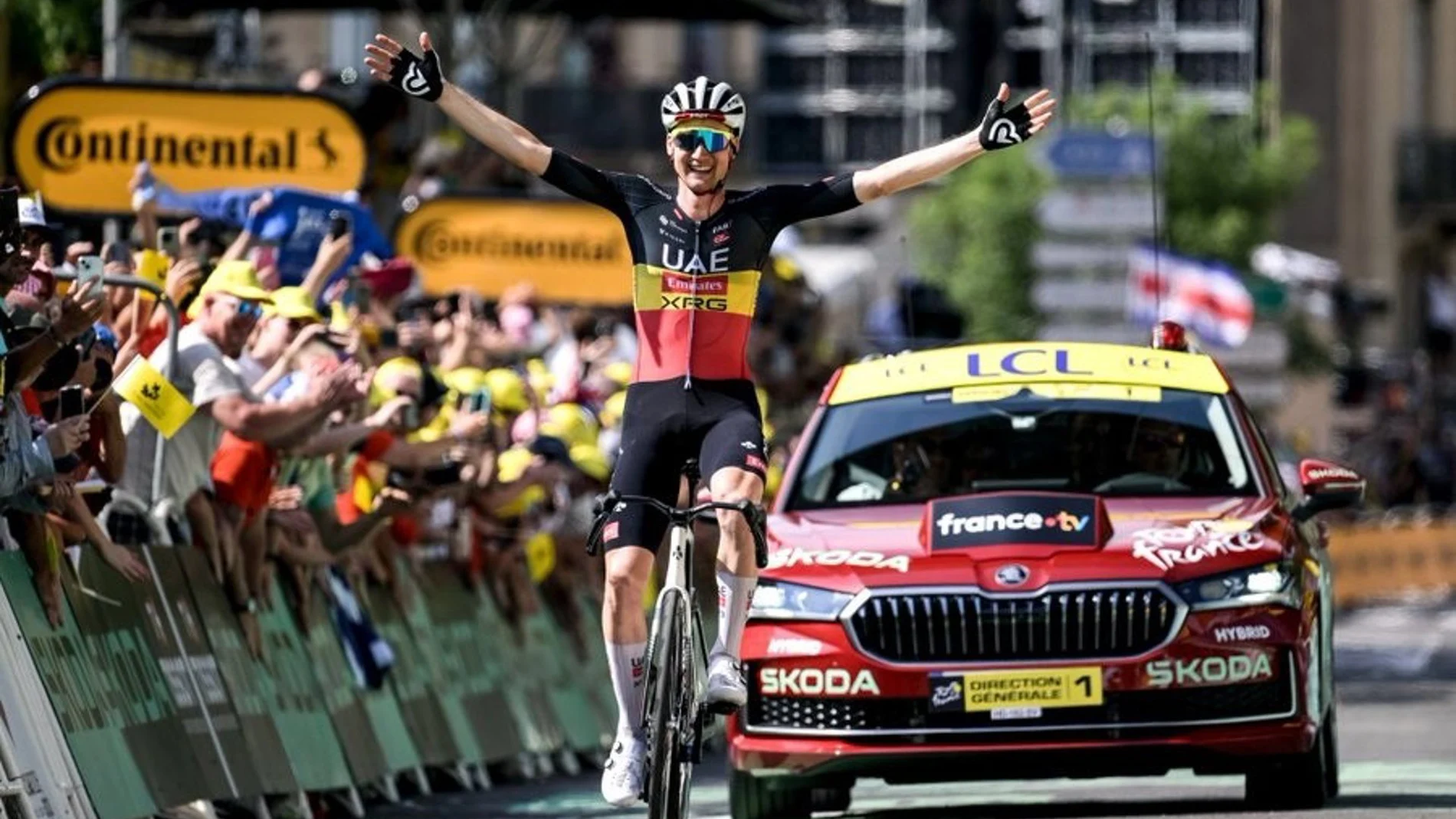 Ciclismo/Tour.- Wellens manda en solitario en Carcassonne y confirma el dominio del UAE de Pogacar