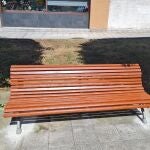 Avilés.- El Ayuntamiento pone a punto cerca de un centenar de bancos en lo que va de año