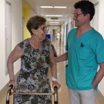 El Hospital La Fe de Valencia lidera en España la cirugía de prótesis de cadera con una técnica mínimamente invasiva