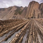 Playa de Itzurun, con huellas del día en que murieron los dinosaurios: tiene 66 millones de años