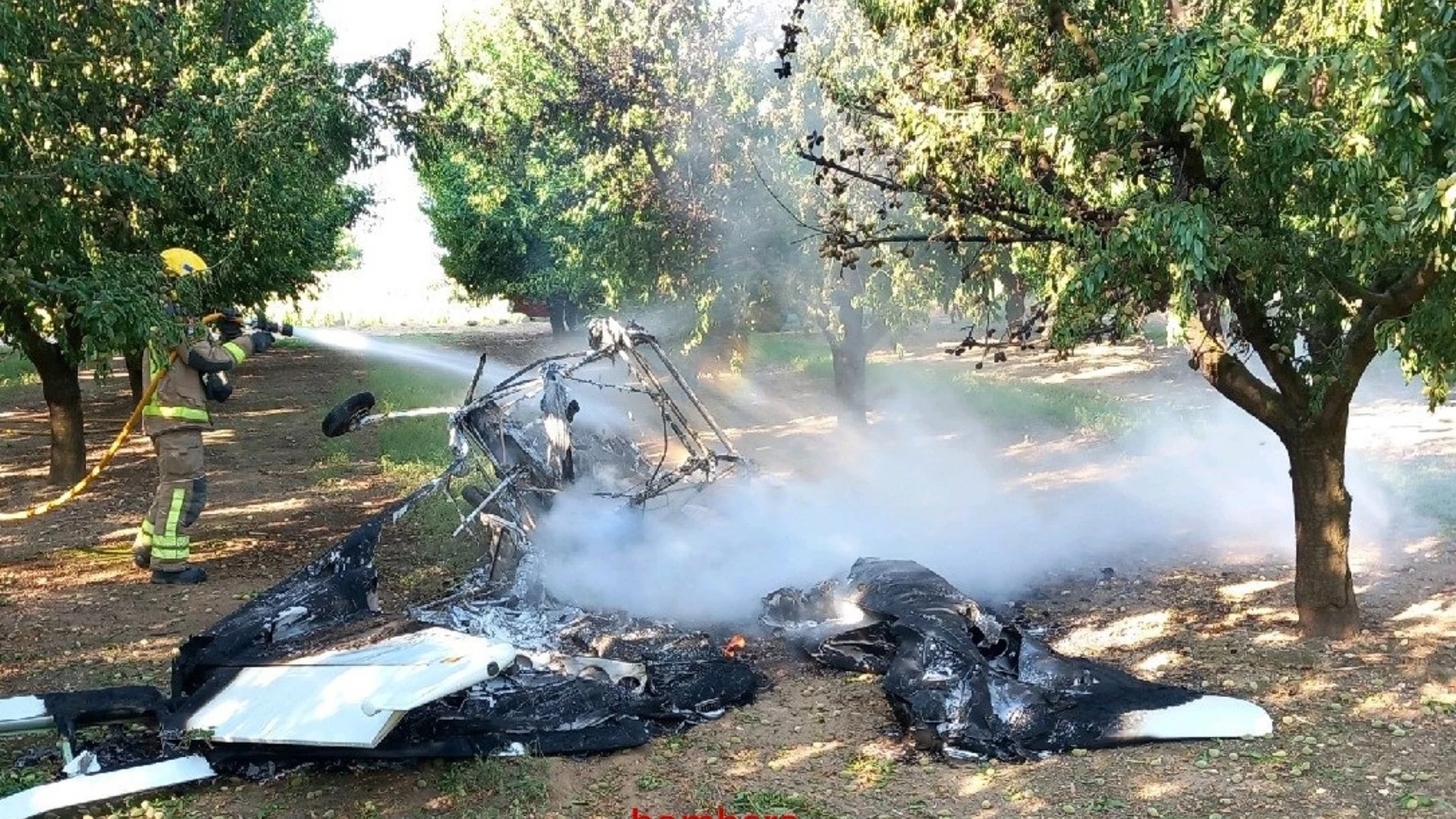 Sucesos.- Un herido grave y otro menos grave en un accidente de avioneta en Mollerussa (Lleida)