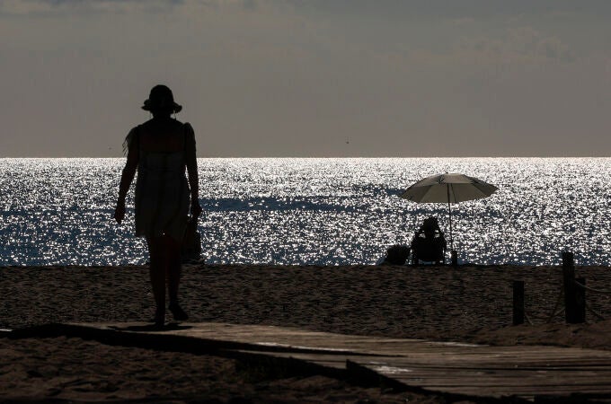 El calor da una tregua y bajan las máximas en el litoral de Valencia y de Castellón 