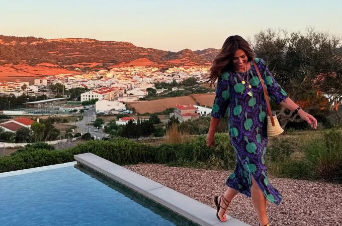 El look de Nuria Roca en Menorca.