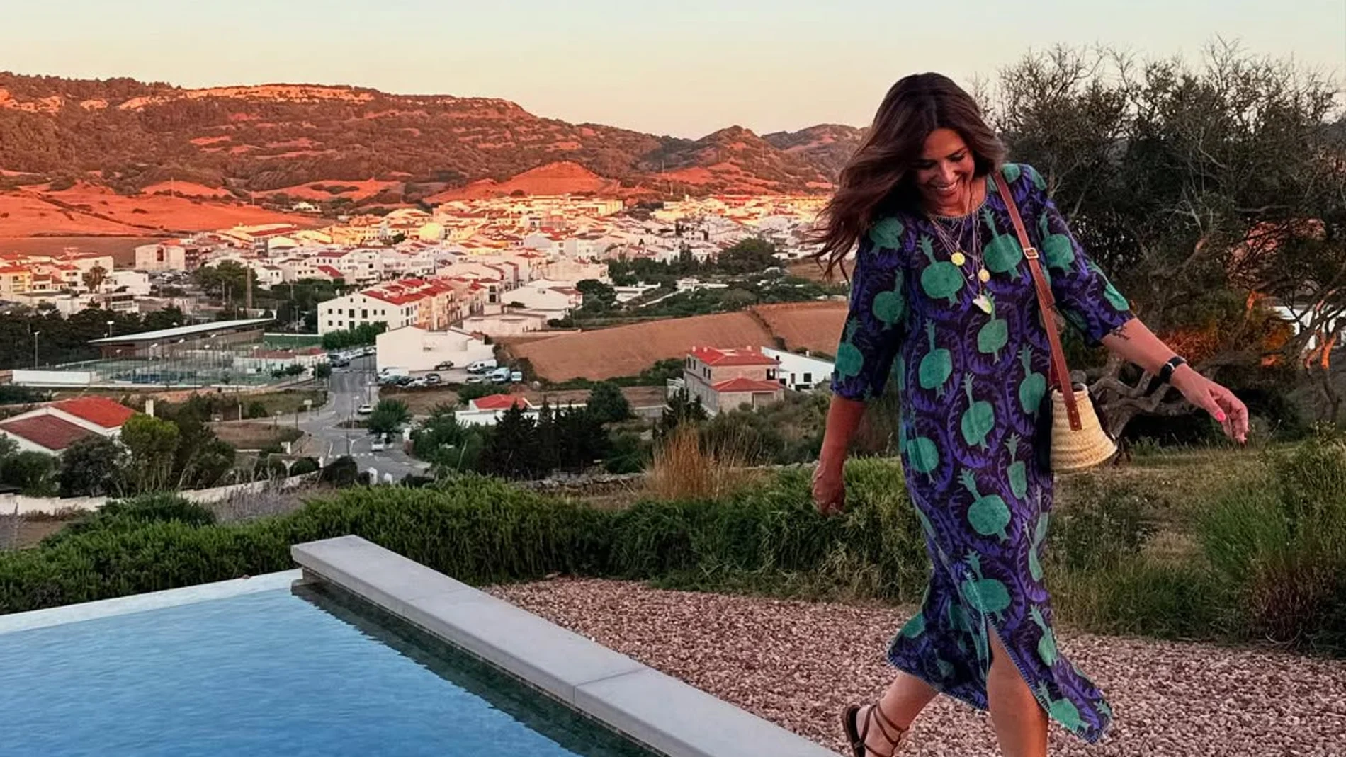 El look de Nuria Roca en Menorca.