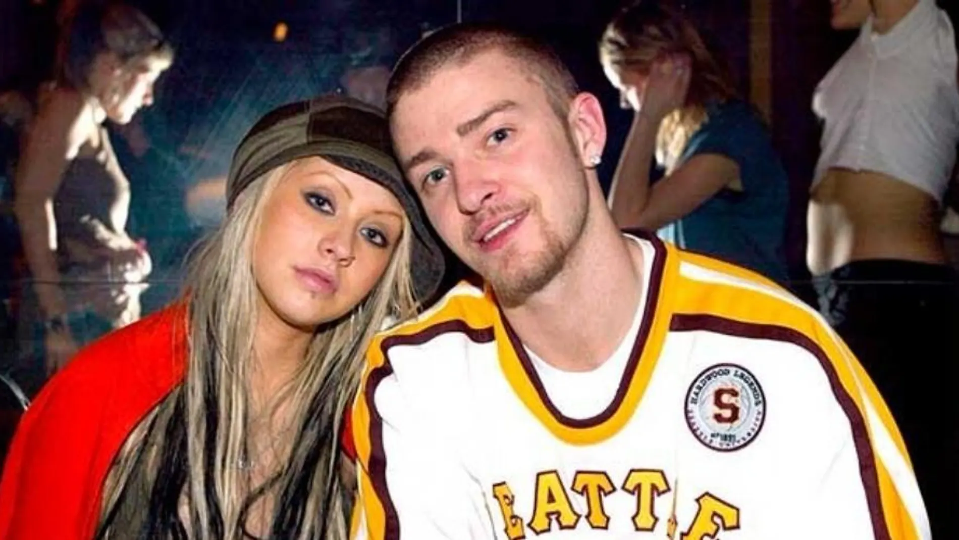 Christina Aguilera skechers