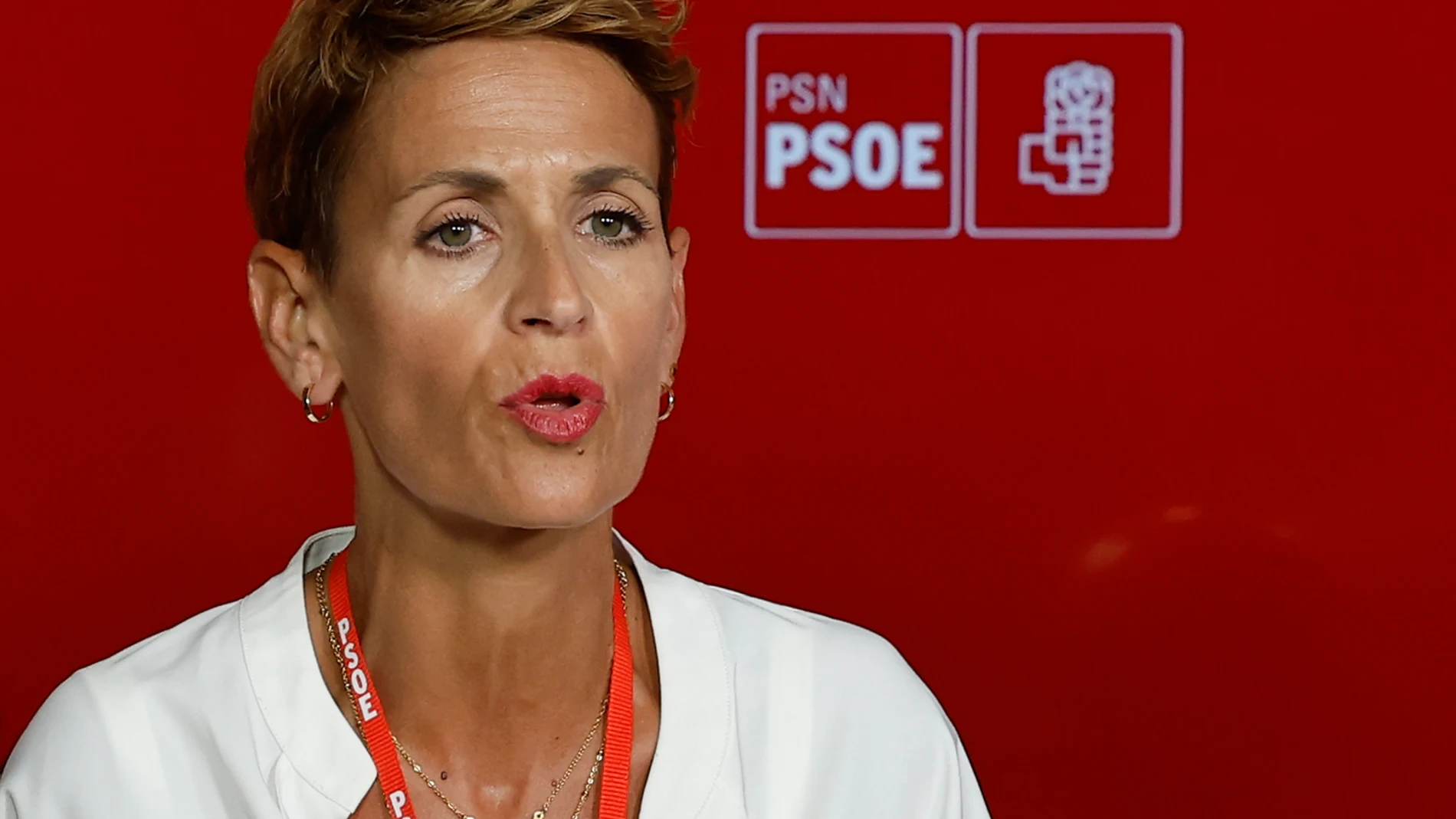 PAMPLONA, 21/07/2025.-La secretaria general del PSN-PSOE y presidenta del Gobierno de Navarra, María Chivite, durante su intervención este lunes en la apertura del Comité Regional del partido, el primero que se celebra tras el último congreso, en donde ha asegurado que no hay corrupción ni en ella ni en ninguno de sus consejeros y ha acusado a la derecha de "recurrir a todo tipo de barbaridades para desprestigiarnos". Chivite ha mostrado su intención de "seguir gobernando esta comunidad" y de...