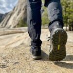 Así son las zapatillas de senderismo que parecen de calle: Columbia a mitad de precio