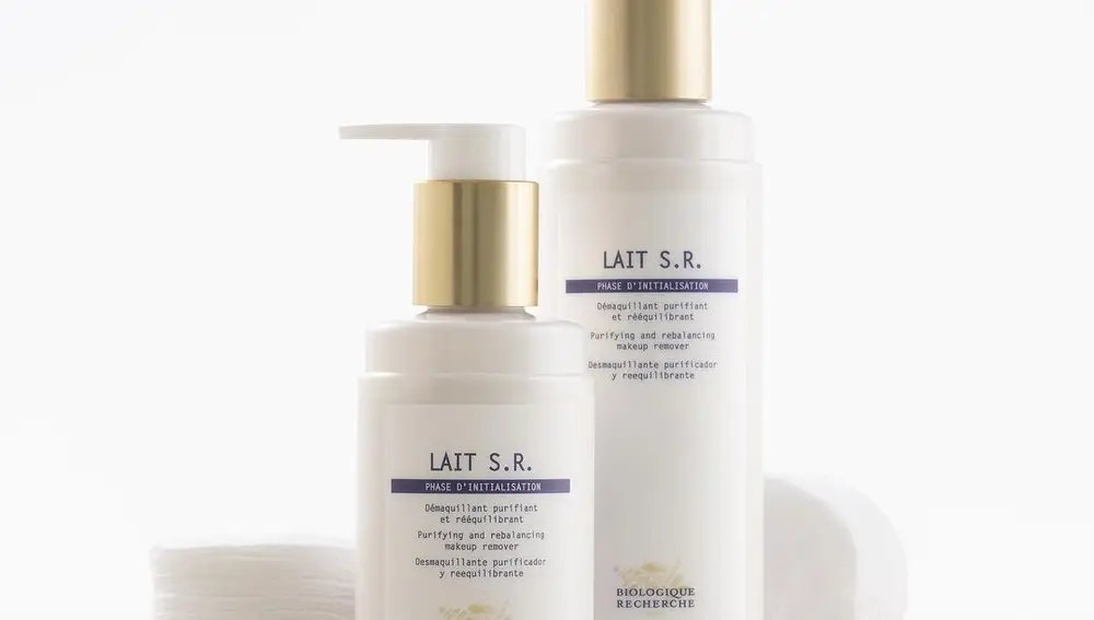 Lait S.R., leche limpiadora purificante y equilibrante, disponible en tres tamaños: 50 ml, 150 ml y 250 ml.
