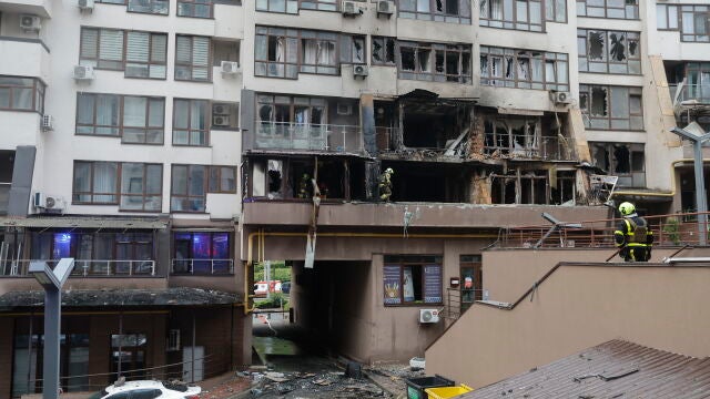 At least two people dead and 15 injured in Russian overnight attack on Ukraine