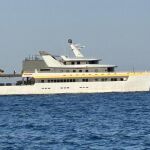 El megayate del fundador de WhatsApp surca estos días aguas de Ibiza y Formentera