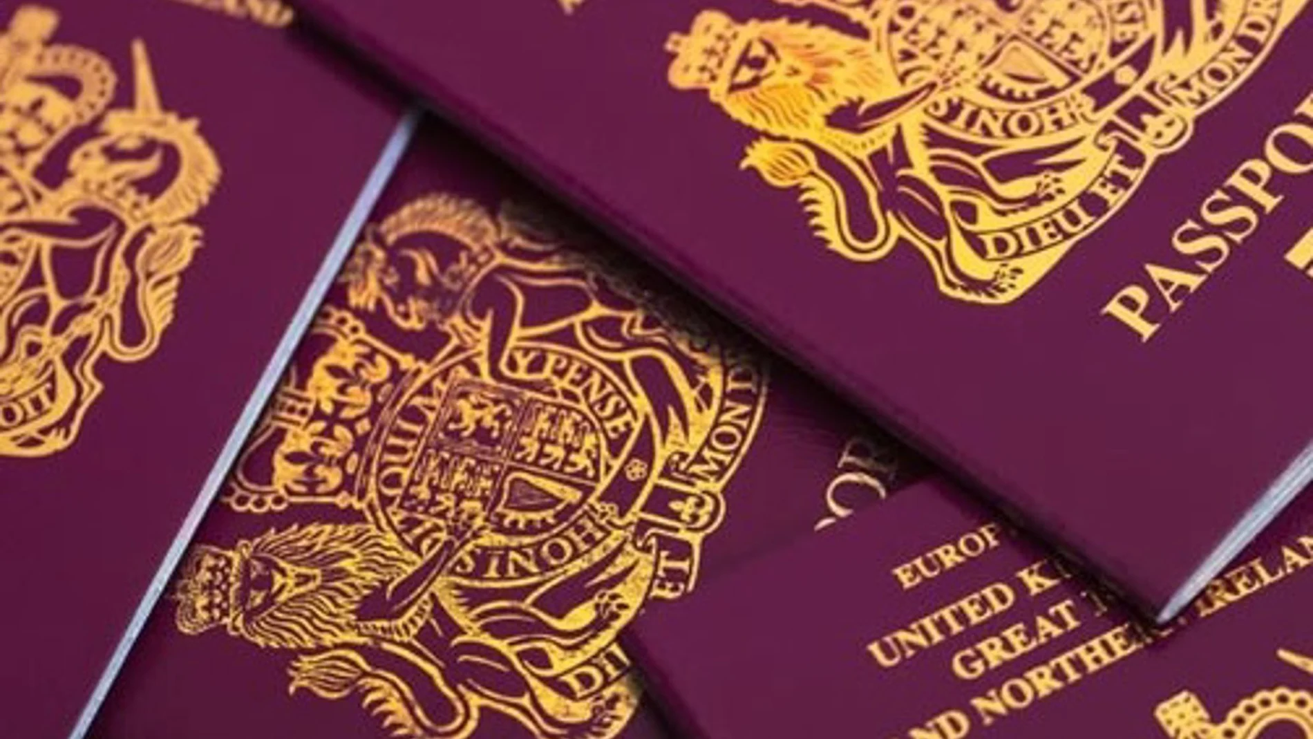 Economía.-Singapur lidera el ranking de pasaportes más fuertes del mundo,con España y seis europeos más en tercer puesto