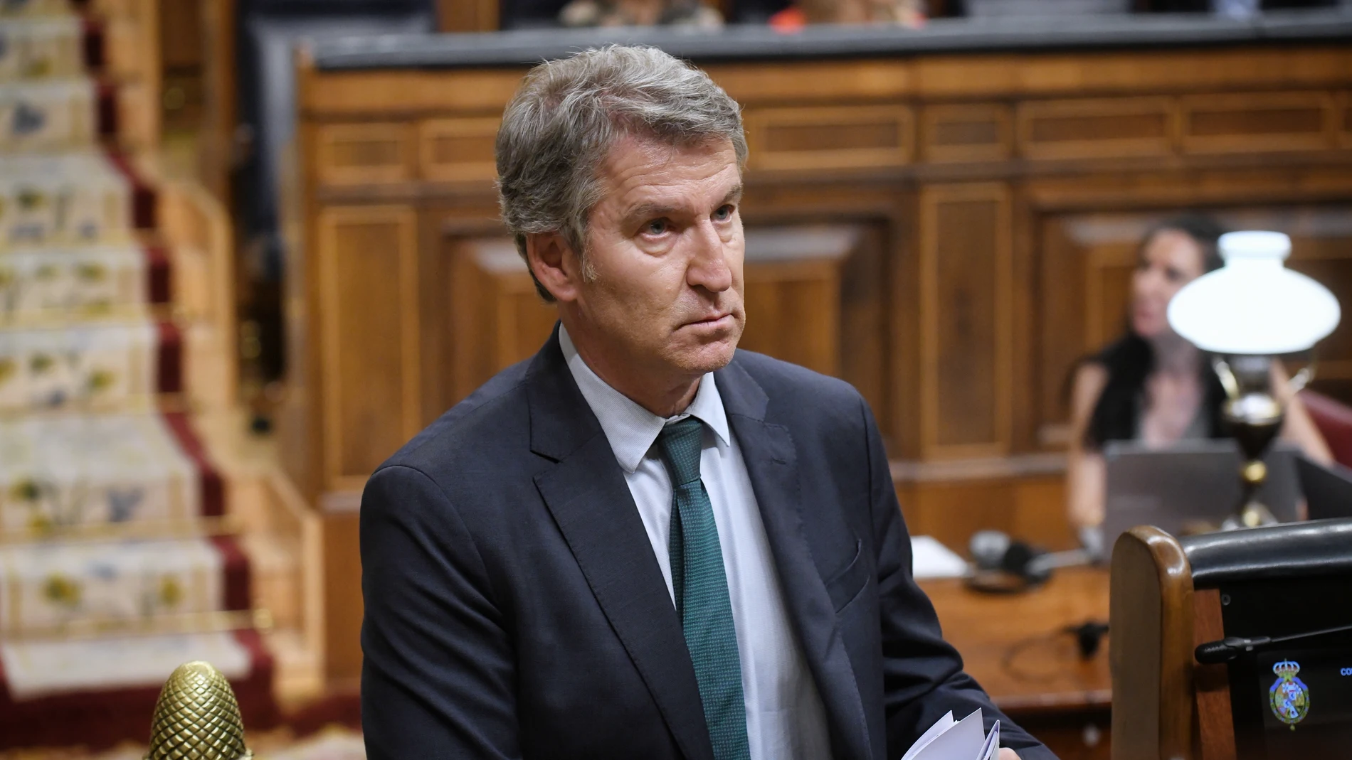 El presidente del PP, Alberto Núñez Feijóo, durante una sesión plenaria extraordinaria, en el Congreso de los Diputados, a 22 de julio de 2025, en Madrid (España). El Congreso cierra este martes, 22 de julio, el curso parlamentario debatiendo en un Pleno extraordinario la convalidación de tres decretos leyes, las enmiendas a otras tres leyes provenientes del Senado y dos reformas del Reglamento del Congreso, impulsadas por PSOE y Sumar. El último pleno antes del verano estará también marcado ...