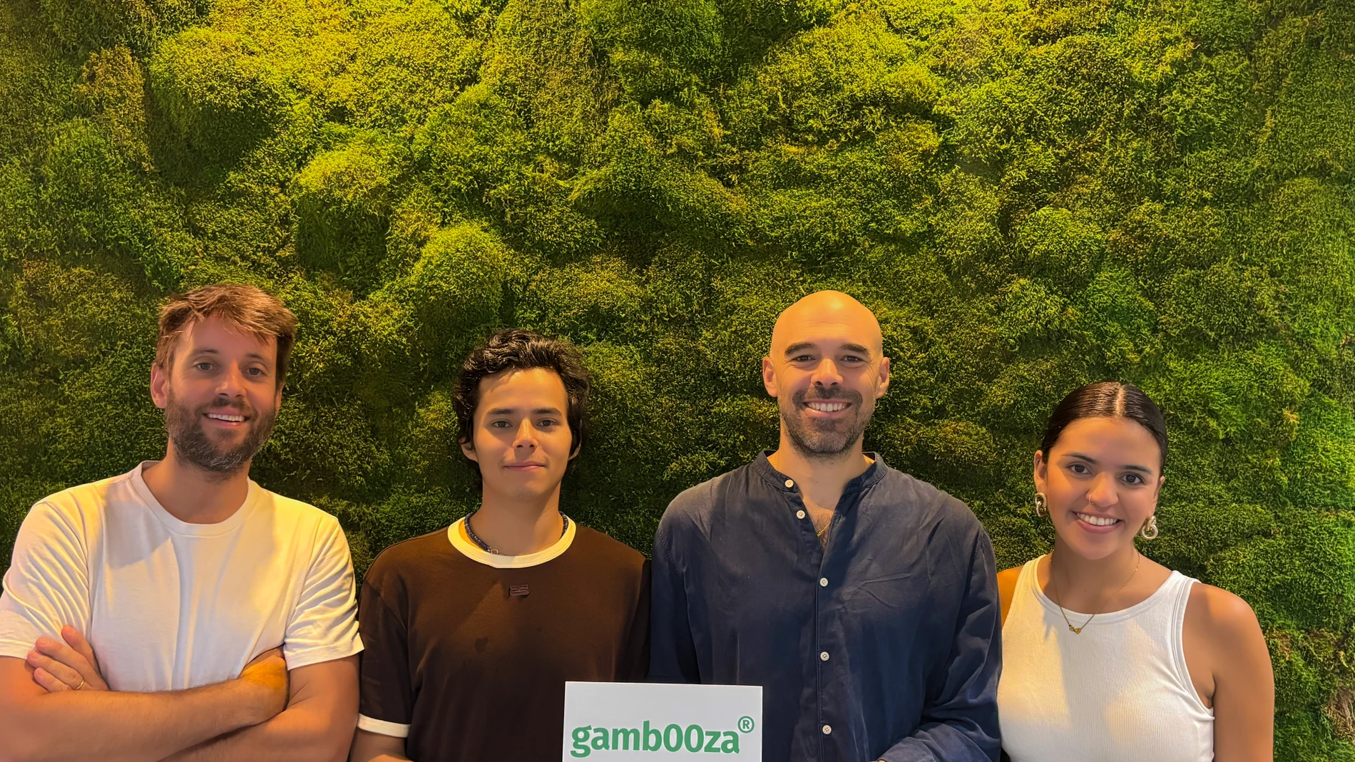 Los cofundadores Antonio y José junto a Andrés del Departamento de Operaciones y Carolina de Marketing