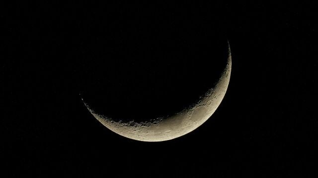 Luna nueva en Leo el 24 de julio