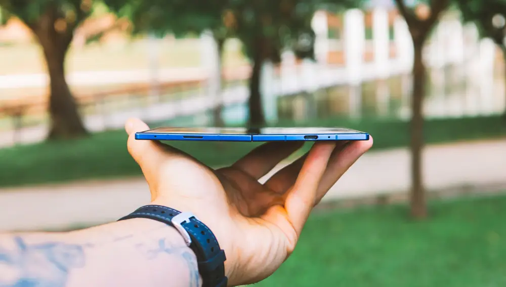 El Samsung Galaxy Z Fold7 es, a día de hoy, uno de los smartphones plegables más delgados del mundo