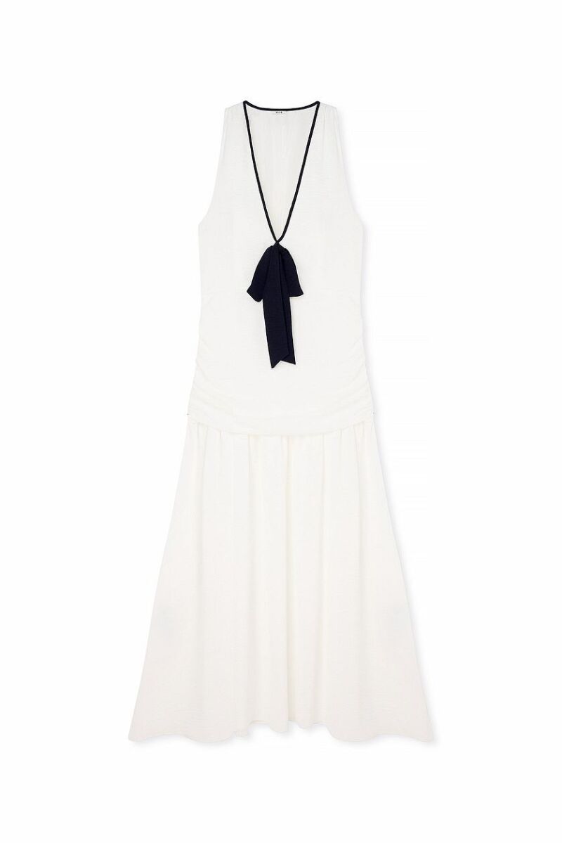 Vestido con lazada.