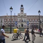 Fachada del edificio de la Real Casa de Correos en la madrileña Puerta del Sol, sede actual del Gobierno de la Comunidad de Madrid. 