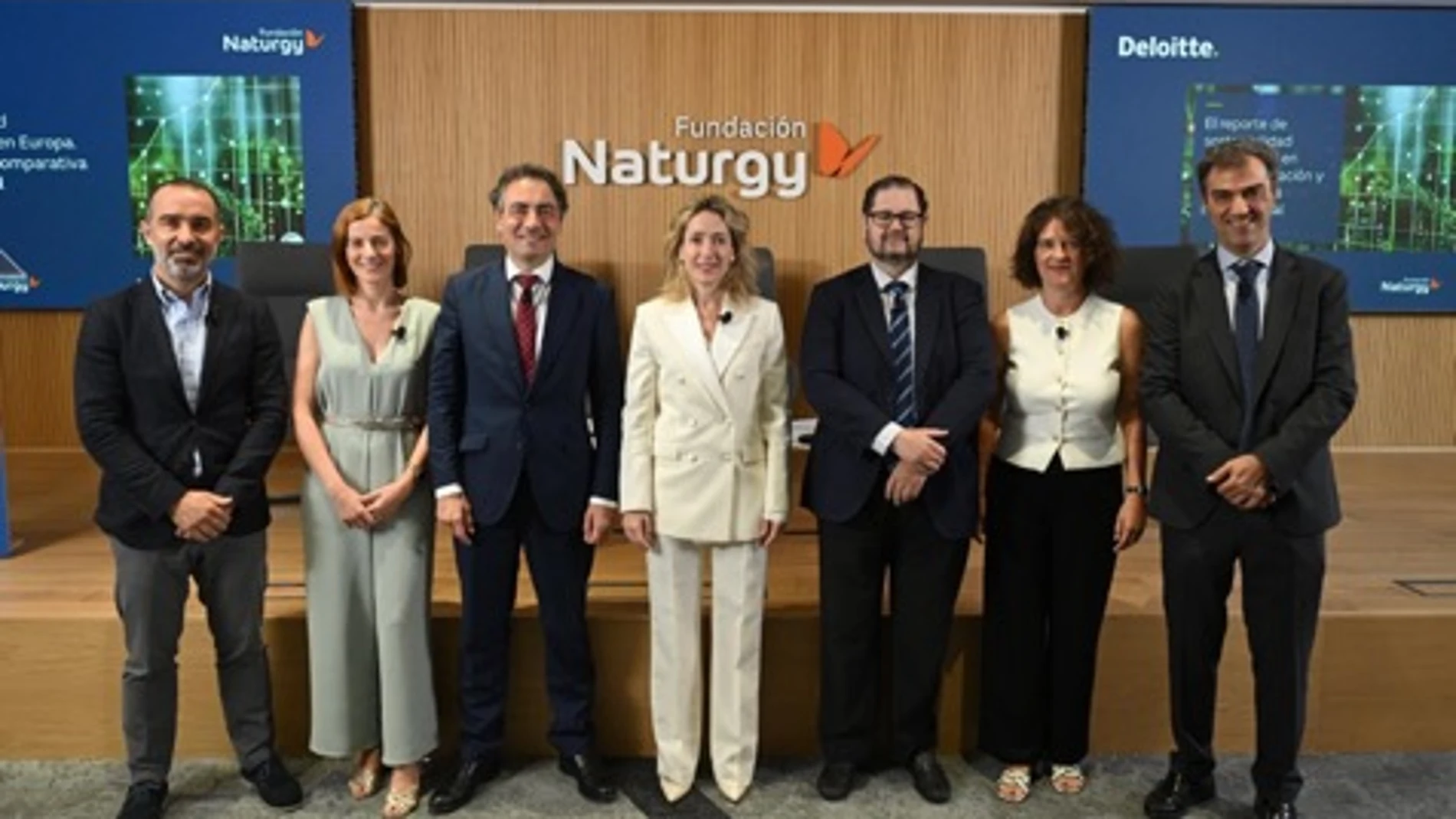Un momento de la presentación del informe