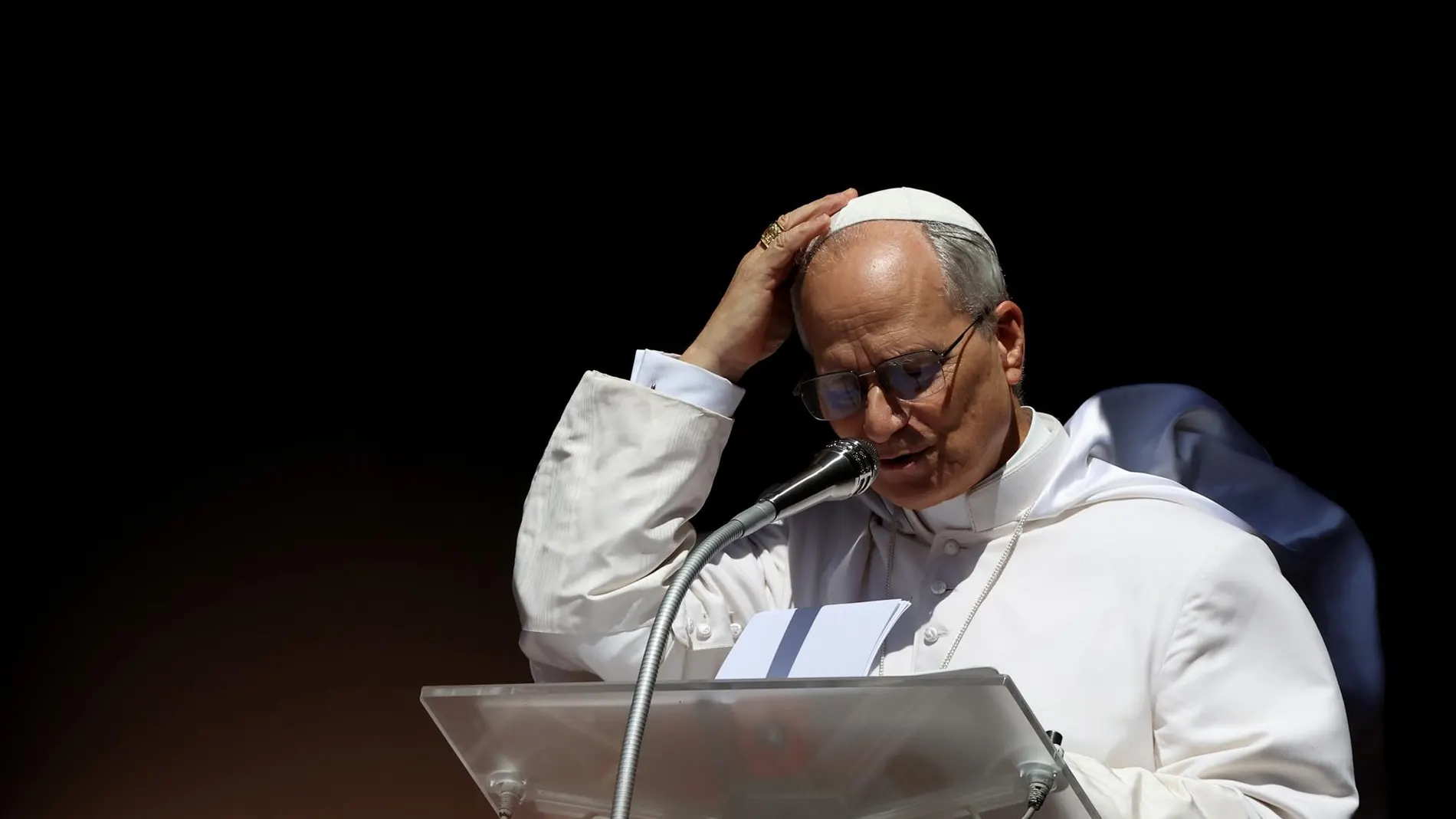Bangladesh.- El Papa reza por los niños fallecidos como consecuencia del accidente aéreo en Bangladesh