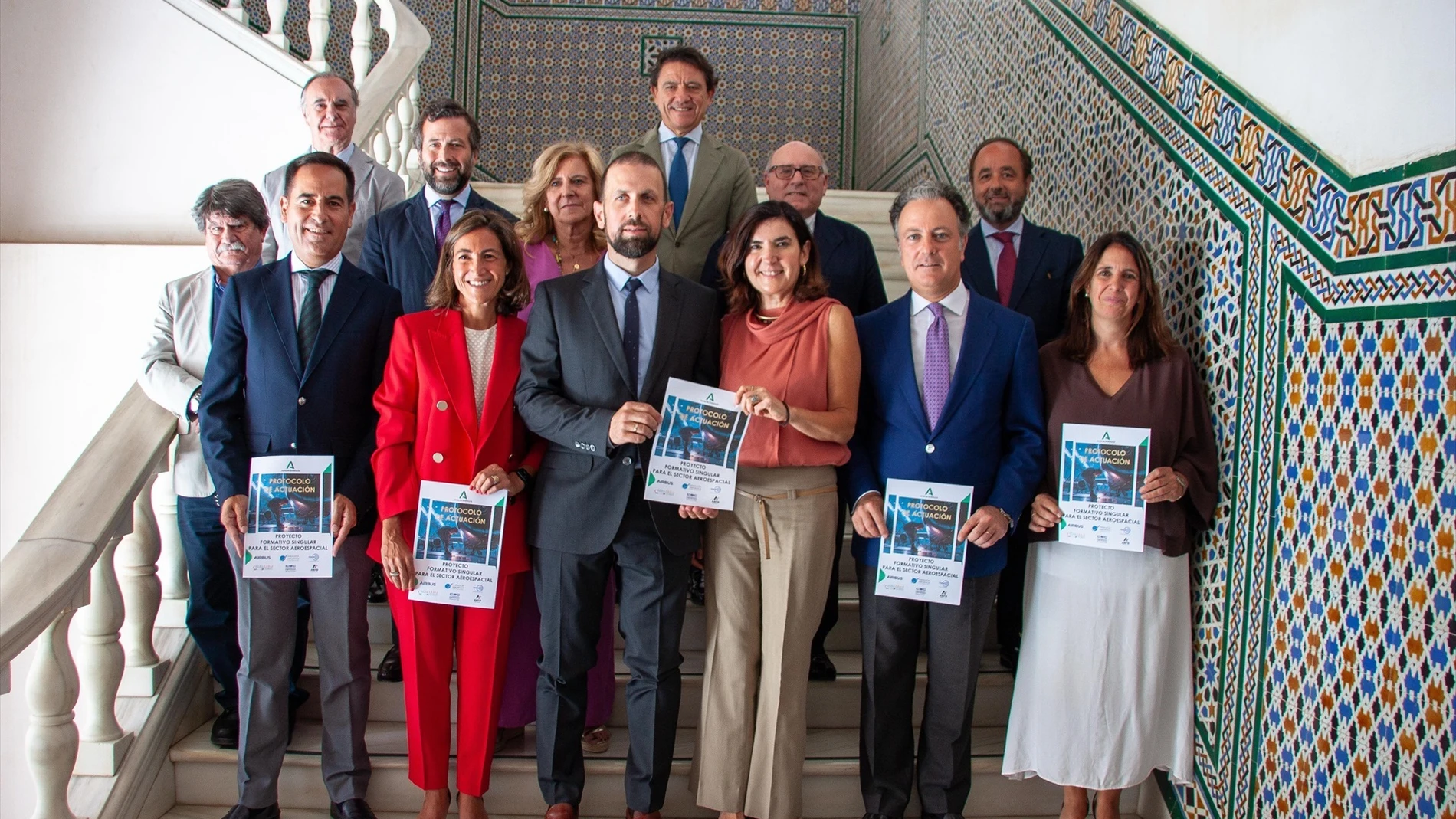 Empleo y el sector aeroespacial firman un protocolo para formar a profesionales en Cádiz, Sevilla y Málaga