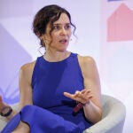 Díaz Ayuso participa en el ciclo "Vecinos y amigos" de Heraldo de Aragón
