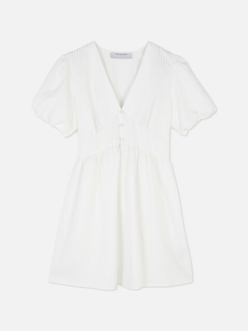 Vestido estilo vintage con corpiño.
