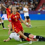 Aitana Bonmatí celebra el gol que metió a España en la final