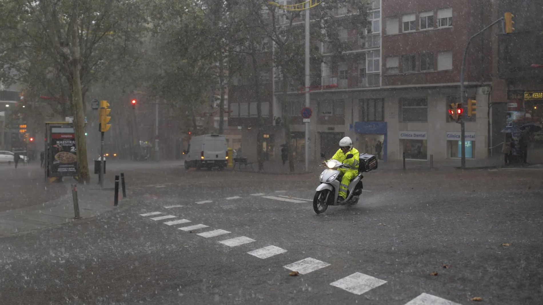 Protección Civil pide atención con las alertas que se envíen ante las fuertes lluvias de este miércoles en Cataluña