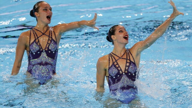 Lilou Lluis Valette e Iris Tió, en la final de dúo libre de natación artística de los Mundiales de Singapur