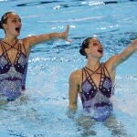 Lilou Lluis Valette e Iris Tió, en la final de dúo libre de natación artística de los Mundiales de Singapur