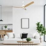 Las decoradoras se ponen de acuerdo: este es el ventilador de techo más bonito (y completo) del verano