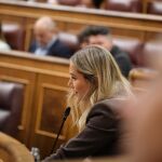 MADRID.-Serrano (PP) cree que la dimisión de Noelia Núñez le "honra" y que su decisión demuestra "dignidad y honestidad"